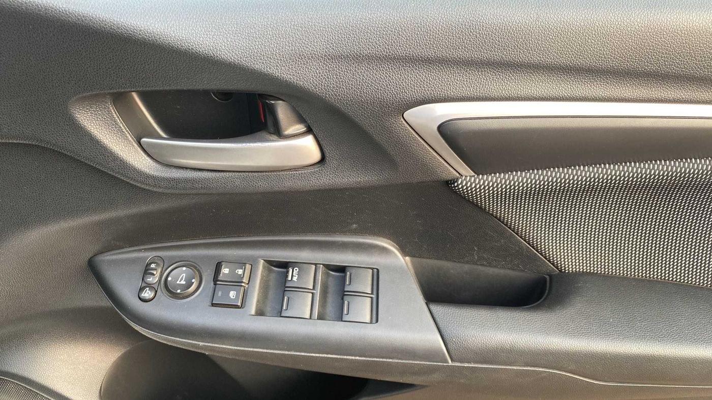 2018 Honda WR-V 1.5L I-DTEC VX MT, Diesel, Manual, 65,979 km, Driver Side Door Panels Control