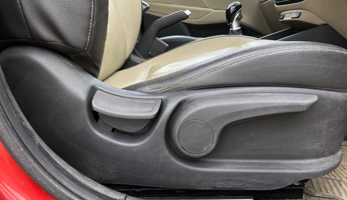 2019 Hyundai Verna 1.6 VTVT SX O, Petrol, Manual, 41,361 km, Driver Side Adjustment Panel