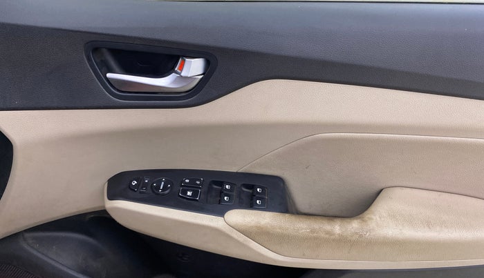 2019 Hyundai Verna 1.6 VTVT SX O, Petrol, Manual, 41,361 km, Driver Side Door Panels Control