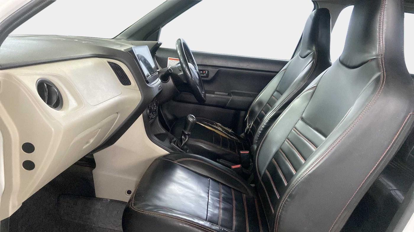 2021 Maruti New Wagon-R LXI CNG 1.0, CNG, Manual, 16,294 km, Right Side Front Door Cabin