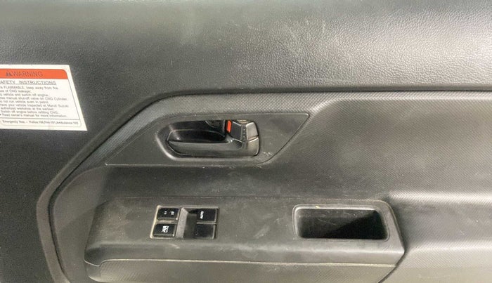 2021 Maruti New Wagon-R LXI CNG 1.0, CNG, Manual, 16,294 km, Driver Side Door Panels Control