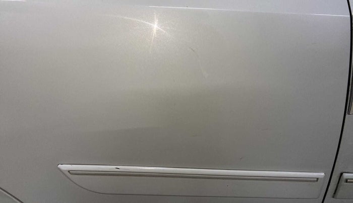 2015 Maruti Swift Dzire ZDI AMT, Diesel, Automatic, 72,642 km, Right rear door - Minor scratches