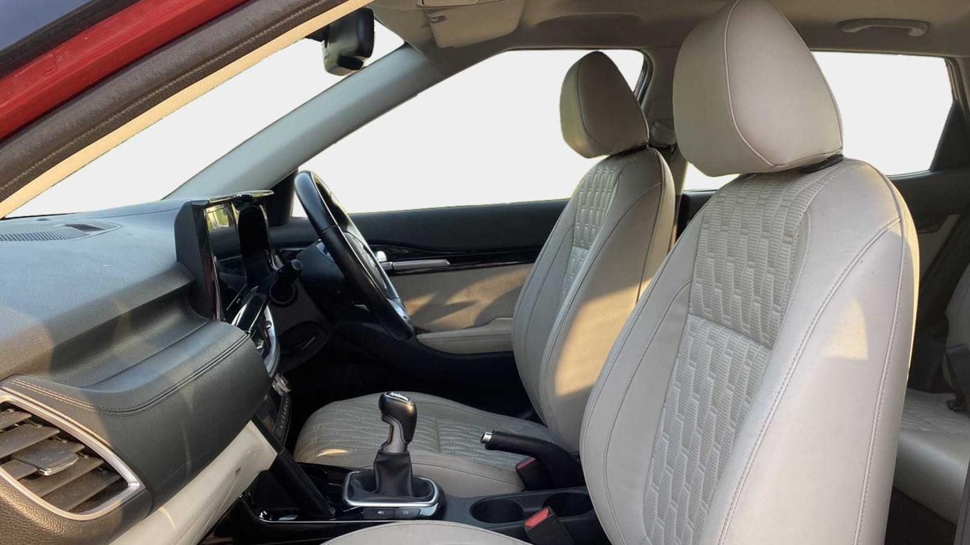 2019 KIA SELTOS HTX PLUS 1.5 DIESEL, Diesel, Manual, 56,496 km, Right Side Front Door Cabin