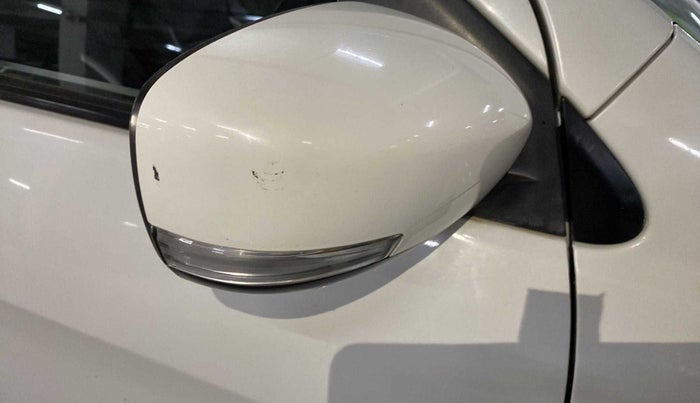 2016 Maruti Celerio ZXI AMT, Petrol, Automatic, 36,315 km, Right rear-view mirror - Minor scratches