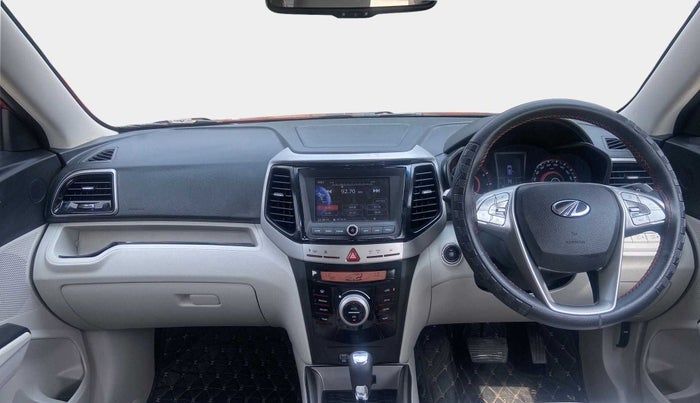 2022 Mahindra XUV300 W8 (O) 1.2 PETROL AMT, Petrol, Automatic, 10,442 km, Dashboard