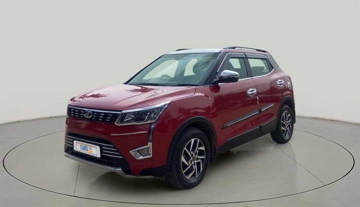 2022 Mahindra XUV300 W8 (O) 1.2 PETROL AMT, Petrol, Automatic, 10,442 km, Left Front Diagonal