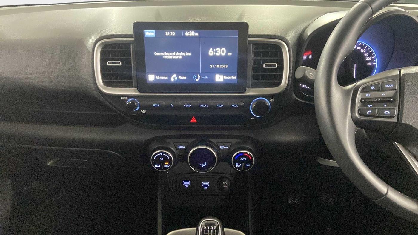 2019 Hyundai VENUE SX 1.0 TURBO, Petrol, Manual, 31,013 km, Air Conditioner