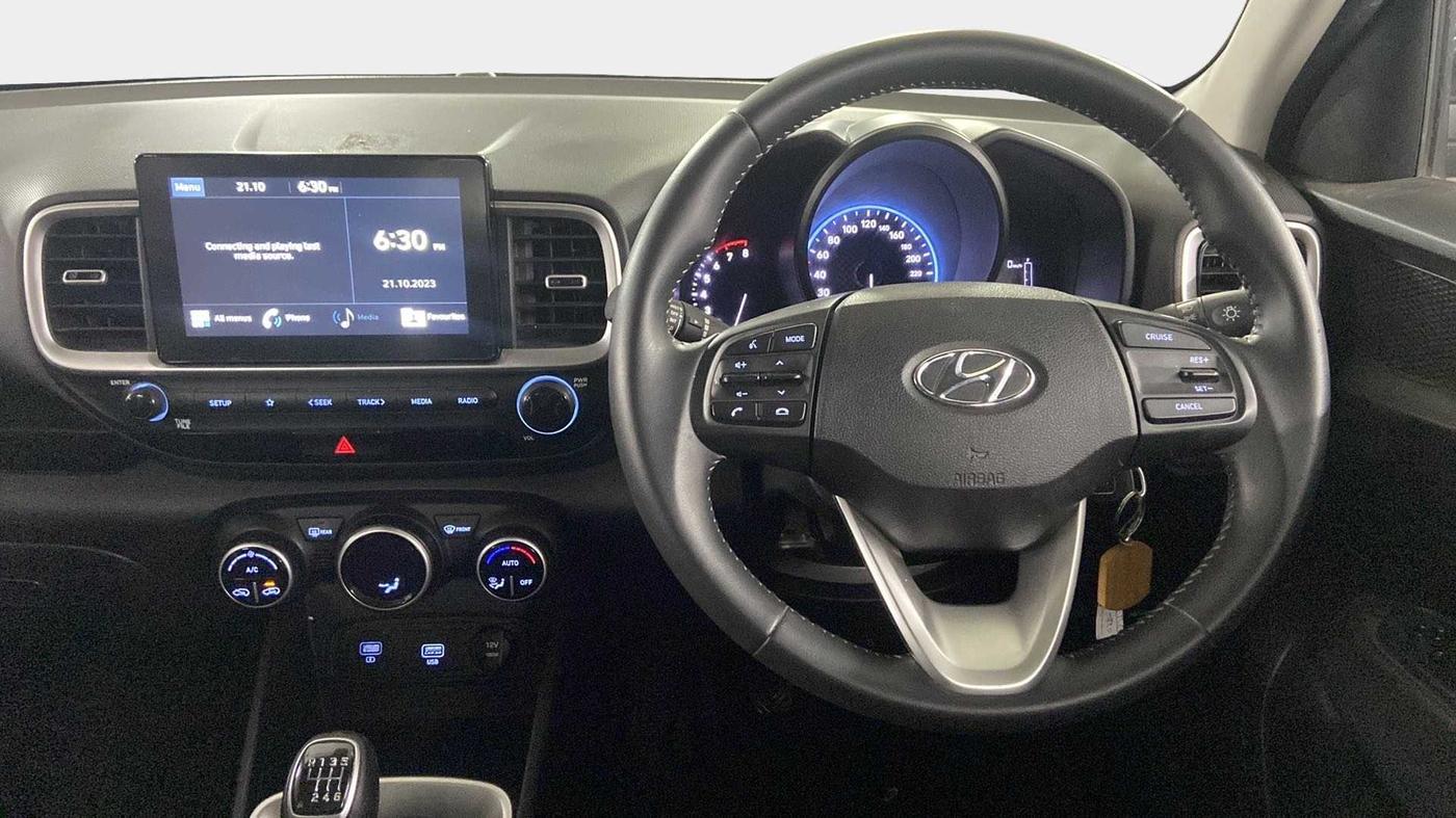 2019 Hyundai VENUE SX 1.0 TURBO, Petrol, Manual, 31,013 km, Steering Wheel Close Up