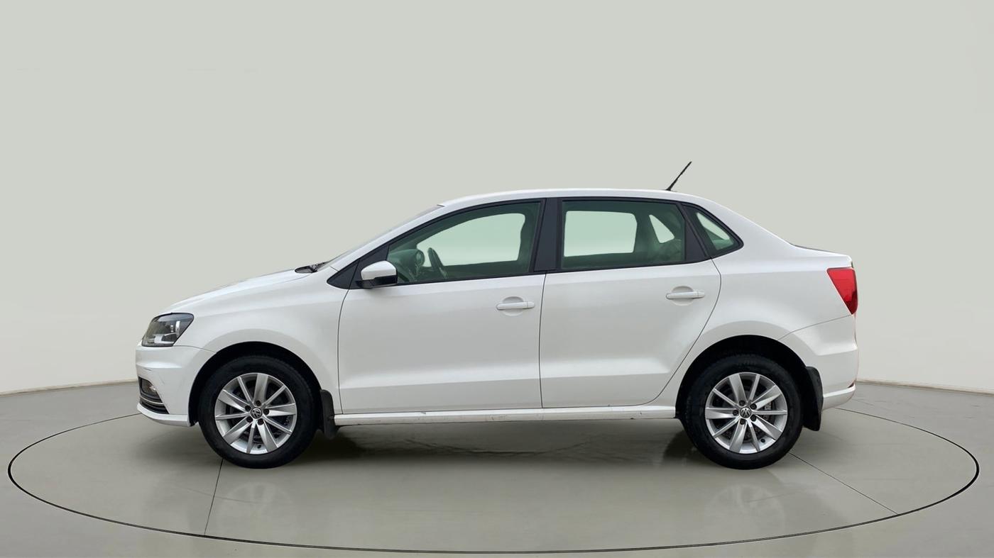 2016 Volkswagen Ameo HIGHLINE1.2L, Petrol, Manual, 76,832 km, Left Side