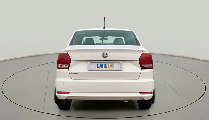 2016 Volkswagen Ameo HIGHLINE1.2L, Petrol, Manual, 76,832 km, Back/Rear