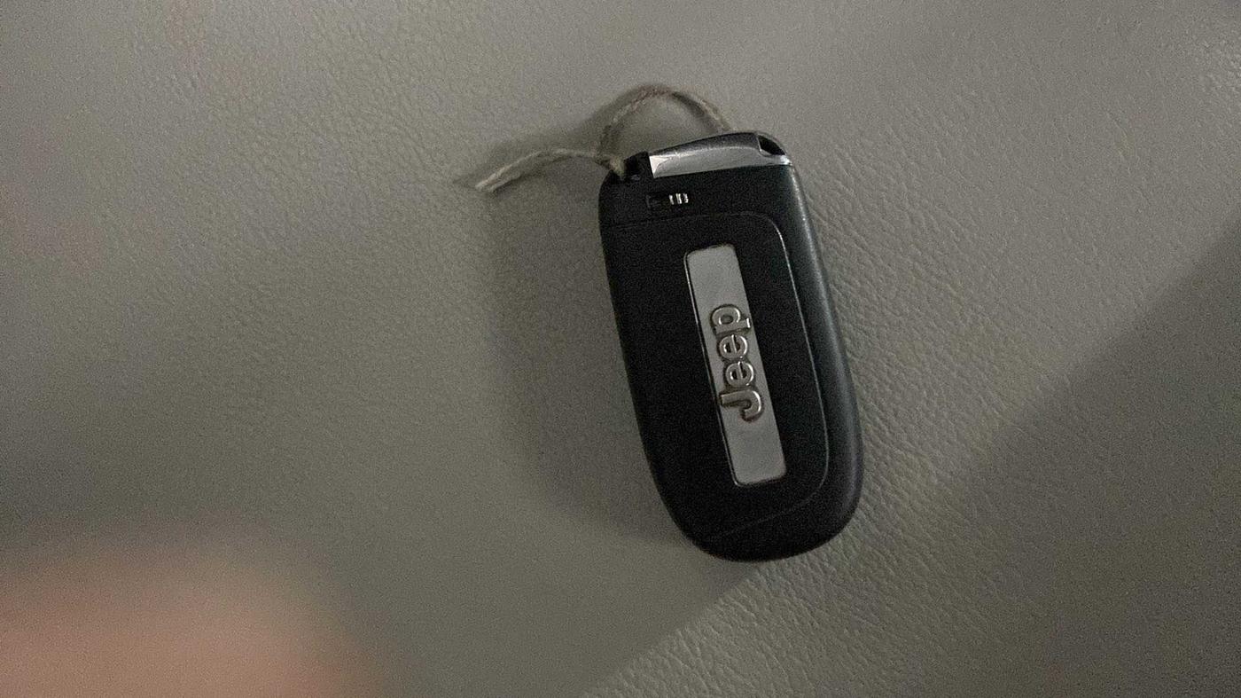 2019 Jeep Compass LIMITED PLUS PETROL AT, Petrol, Automatic, 69,292 km, Key Close Up