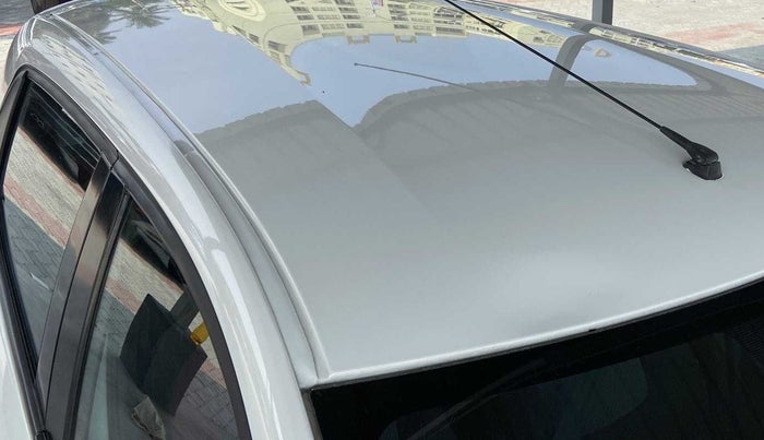 2018 Renault Kwid RXT 1.0 AMT (O), Petrol, Automatic, 54,103 km, Roof - Slightly dented