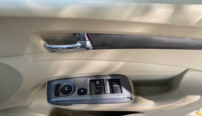 2012 Honda City 1.5L I-VTEC V MT, Petrol, Manual, 75,456 km, Driver Side Door Panels Control