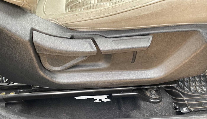2020 KIA SELTOS HTX 1.5 PETROL, Petrol, Manual, 10,373 km, Driver Side Adjustment Panel