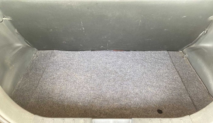 2016 Maruti Alto K10 VXI AMT, Petrol, Automatic, 18,739 km, Boot Inside