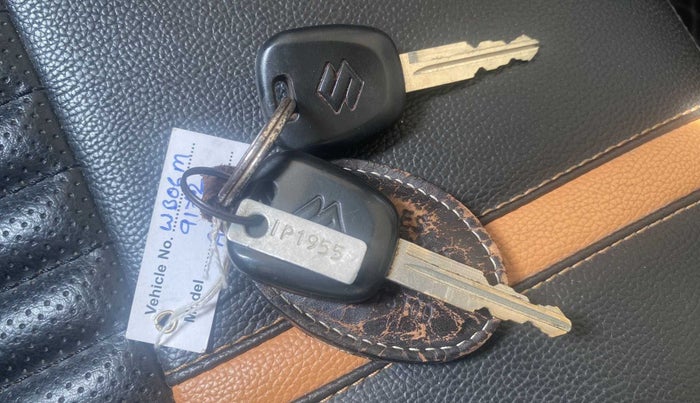 2016 Maruti Alto K10 VXI AMT, Petrol, Automatic, 18,739 km, Key Close Up