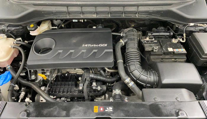 2022 KIA CARENS LUXURY PLUS 1.4 PETROL DCT 6 STR, Petrol, Automatic, 11,211 km, Open Bonet