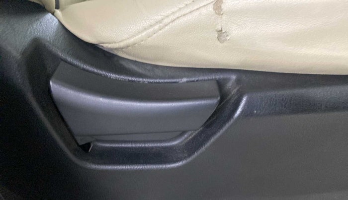 2020 Mahindra Scorpio S5, Diesel, Manual, 31,527 km, Driver Side Adjustment Panel