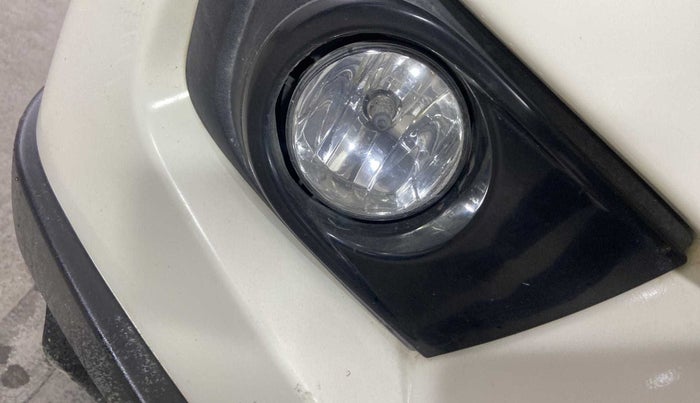 2020 Mahindra Scorpio S5, Diesel, Manual, 31,527 km, Right fog light - Not working