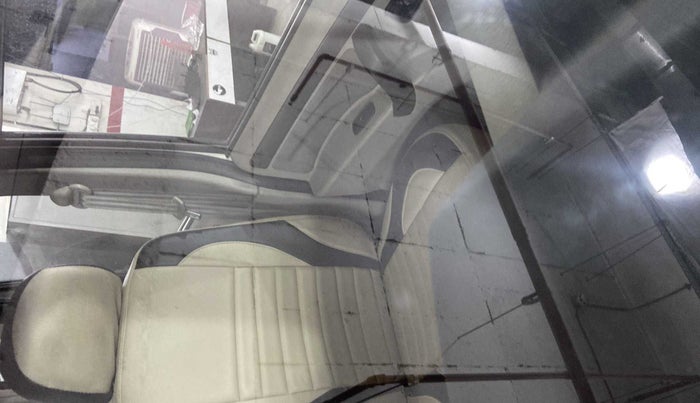 2020 Mahindra Scorpio S5, Diesel, Manual, 31,527 km, Front windshield - Minor spot on windshield