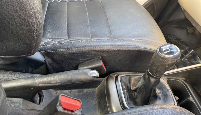 2018 Maruti IGNIS DELTA 1.2, Petrol, Manual, 92,438 km, Gear Lever