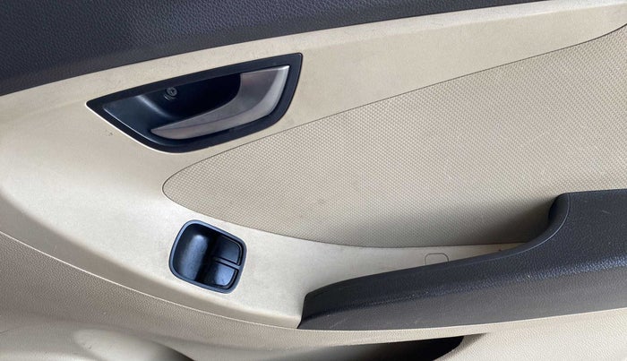 2015 Hyundai Eon SPORTZ, Petrol, Manual, 59,997 km, Driver Side Door Panels Control