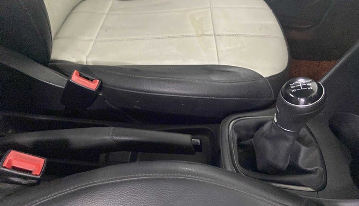 2018 Volkswagen Polo COMFORTLINE 1.0L MPI, Petrol, Manual, 28,377 km, Gear Lever