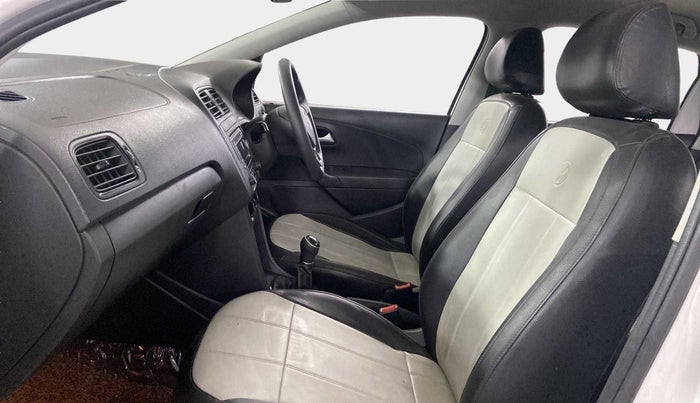 2018 Volkswagen Polo COMFORTLINE 1.0L MPI, Petrol, Manual, 28,377 km, Right Side Front Door Cabin