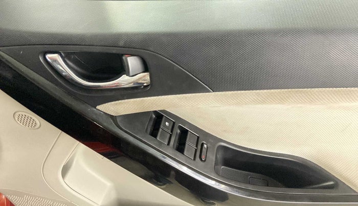 2020 Tata NEXON XZ PLUS DIESEL, Diesel, Manual, 49,834 km, Driver Side Door Panels Control
