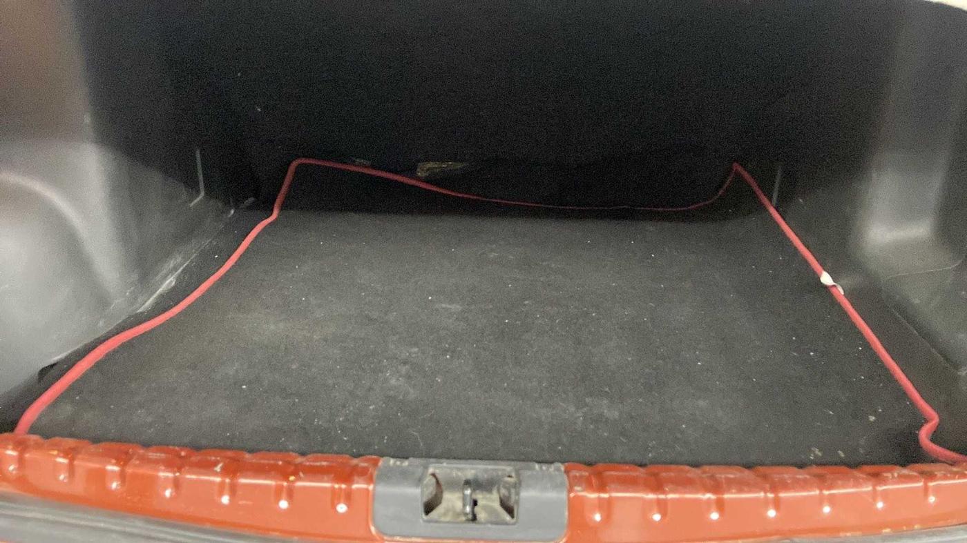 2018 Renault Duster RXS CVT, Petrol, Automatic, 39,105 km, Boot Inside