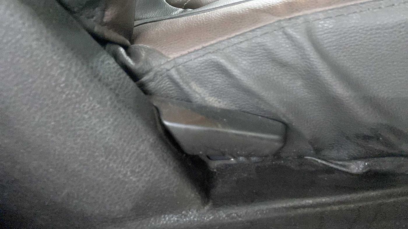 2018 Renault Duster RXS CVT, Petrol, Automatic, 39,105 km, Driver Side Adjustment Panel