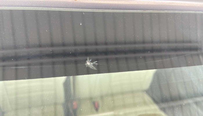 2018 Datsun Go Plus T(O), Petrol, Manual, 24,721 km, Front windshield - Minor - Windshield delamination
