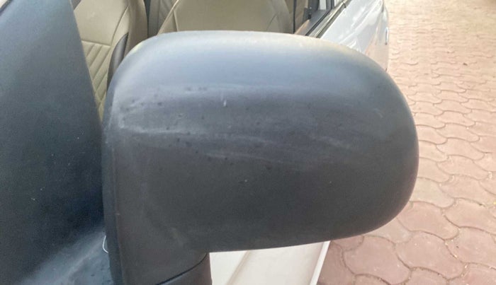 2013 Hyundai Eon D-LITE+, Petrol, Manual, 41,951 km, Left rear-view mirror - ORVM knob broken and not working