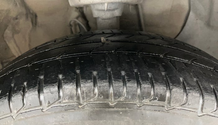 2019 Hyundai Elite i20 MAGNA PLUS 1.2, Petrol, Manual, 61,702 km, Right Front Tyre Tread