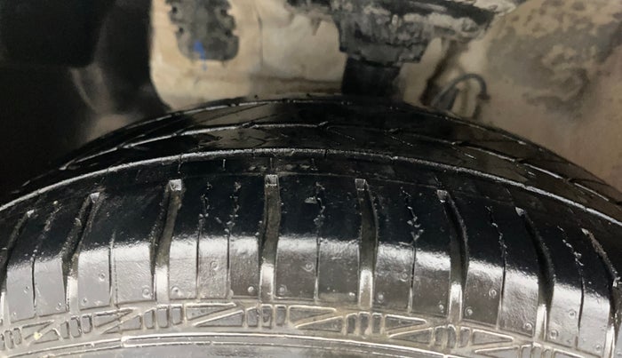 2019 Hyundai Elite i20 MAGNA PLUS 1.2, Petrol, Manual, 61,702 km, Left Front Tyre Tread