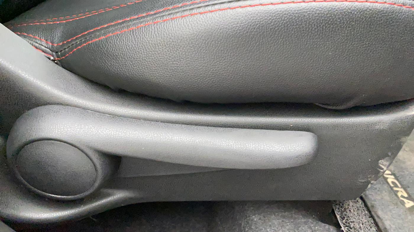 2019 Nissan Micra Active XV, Petrol, Manual, 31,812 km, Driver Side Adjustment Panel