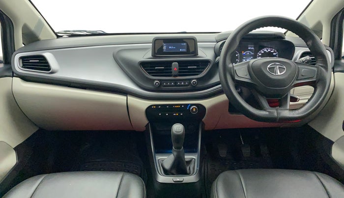 2022 Tata ALTROZ XE PLUS DIESEL, Diesel, Manual, 5,825 km, Dashboard