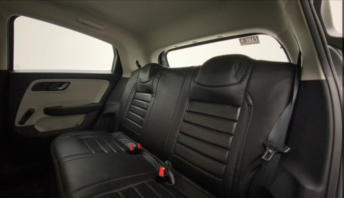 2022 Tata ALTROZ XE PLUS DIESEL, Diesel, Manual, 5,825 km, Right Side Rear Door Cabin