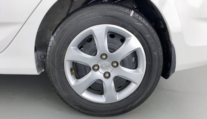 2014 Hyundai Verna FLUIDIC 1.4 EX CRDI, Diesel, Manual, 57,555 km, Left Rear Wheel