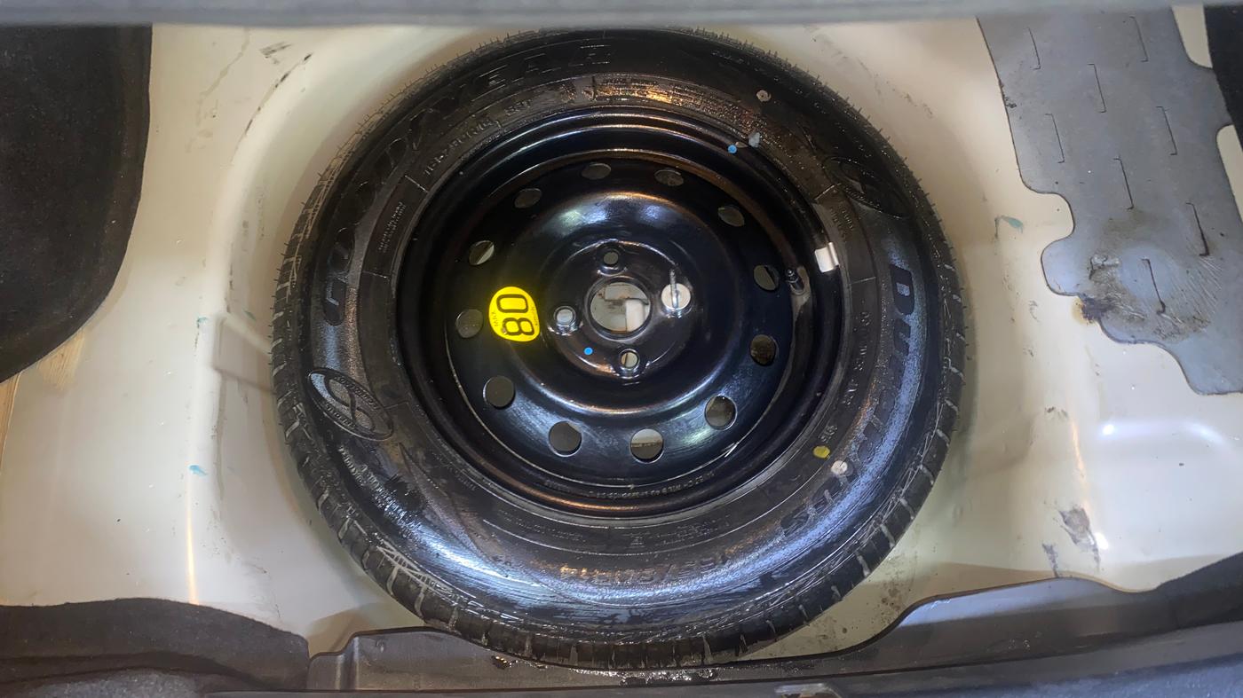 2016 Maruti Swift Dzire ZXI, Petrol, Manual, 28,191 km, Spare Tyre