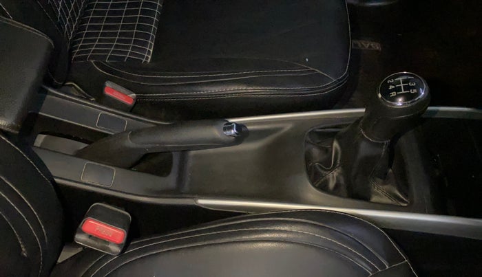 2017 Maruti Baleno ALPHA PETROL 1.2, Petrol, Manual, 68,698 km, Gear Lever