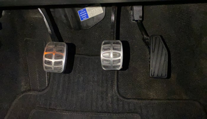 2017 Maruti Baleno ALPHA PETROL 1.2, Petrol, Manual, 68,698 km, Pedals