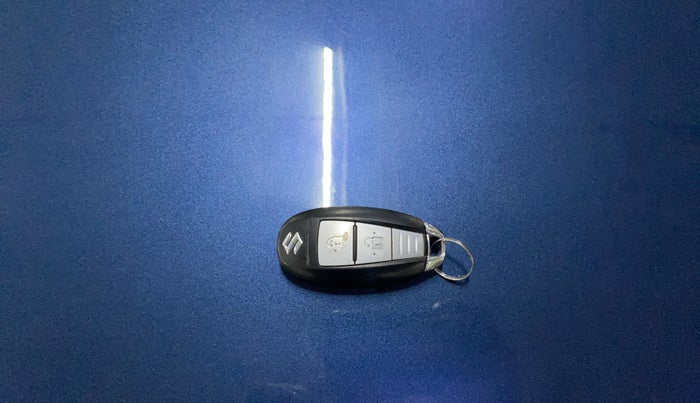 2017 Maruti Baleno ALPHA PETROL 1.2, Petrol, Manual, 68,698 km, Key Close Up