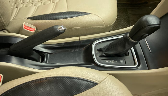 2017 Maruti Ciaz DELTA 1.4 AT PETROL, Petrol, Automatic, 45,176 km, Gear Lever