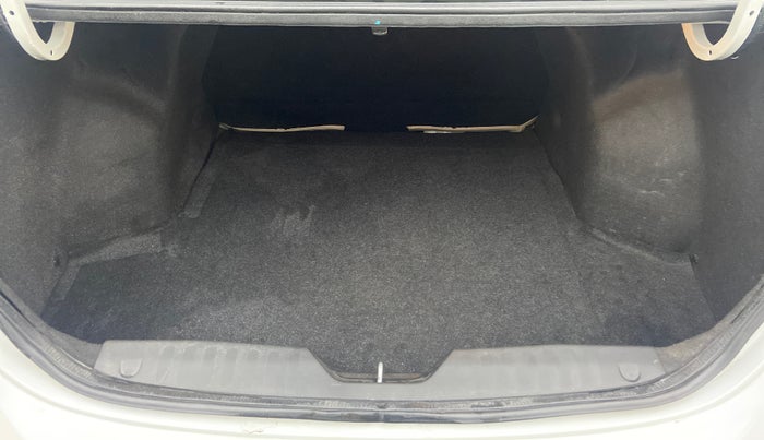 2017 Maruti Ciaz DELTA 1.4 AT PETROL, Petrol, Automatic, 45,176 km, Boot Inside