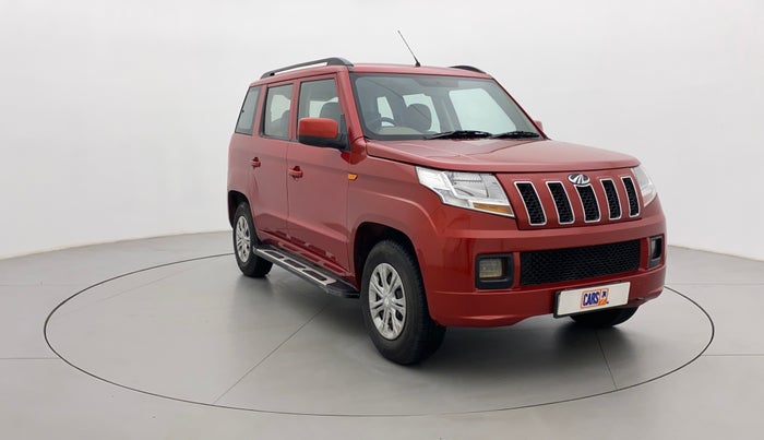 2018 Mahindra TUV300 T6 PLUS, Diesel, Manual, 1,19,655 km, Right Front Diagonal
