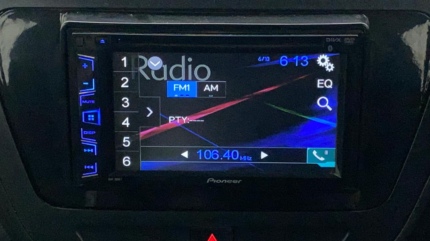 2018 Mahindra TUV300 T6 PLUS, Diesel, Manual, 1,19,655 km, Infotainment System