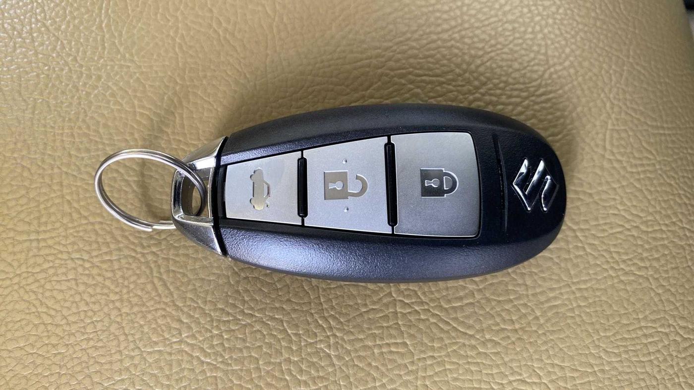2021 Maruti Ciaz ZETA 1.5 SHVS MT PETROL, Petrol, Manual, 42,189 km, Key Close Up