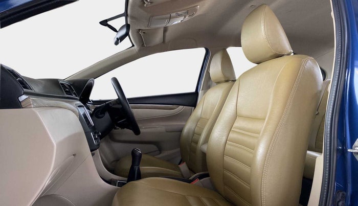 2021 Maruti Ciaz ZETA 1.5 SHVS MT PETROL, Petrol, Manual, 42,189 km, Right Side Front Door Cabin