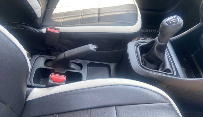 2023 Tata PUNCH ADVENTURE RHYTHM PACK MT, Petrol, Manual, 2,771 km, Gear Lever
